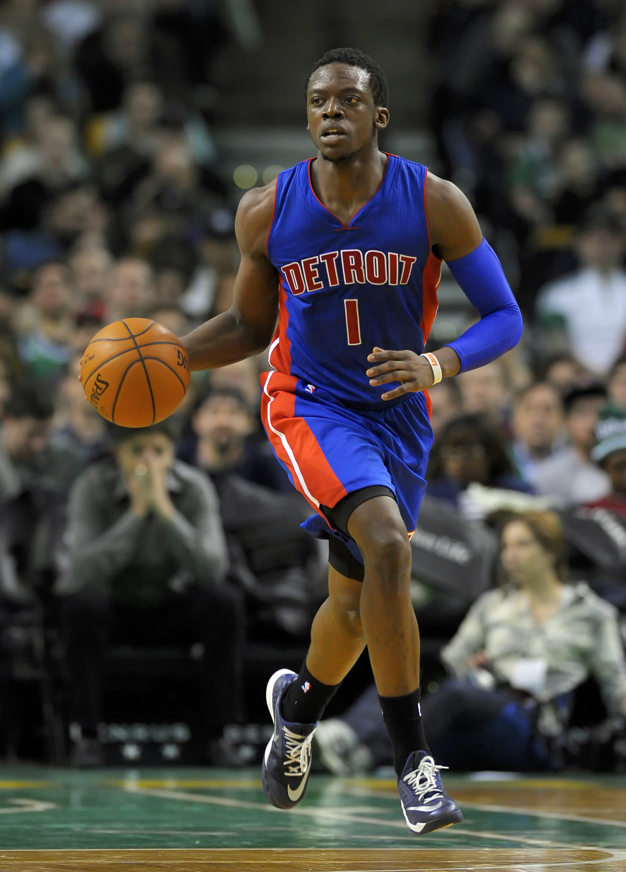 Pistons To Extend Reggie Jackson | Hoops Rumors