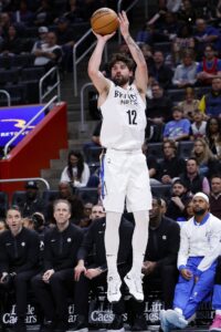 Veteran Wing Joe Harris Retires