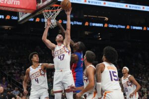 Suns Cut Frank Kaminsky