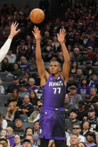 Kings To Waive Orlando Robinson